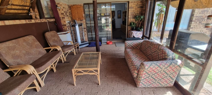 4 Bedroom Property for Sale in Heuwelsig Free State